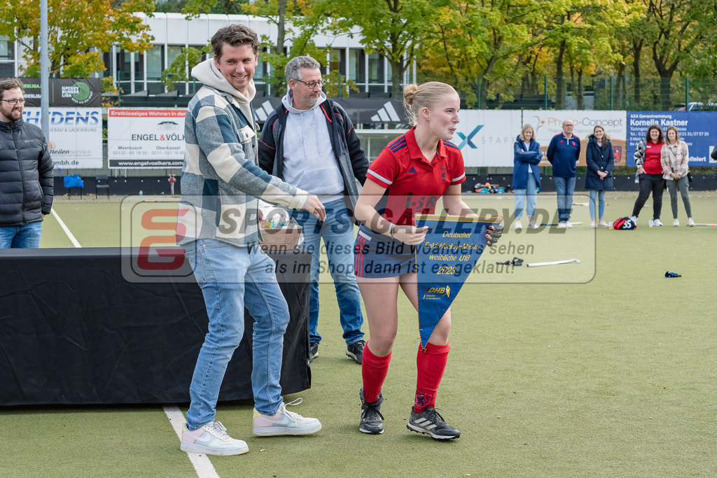 HK_20231022_106214 | Finale Deutsche Meisterschaft Feld WU16 Uhlenhorst Mülheim - Düsseldorfer HC am 22.10.2023 DHC, Düsseldorf ,