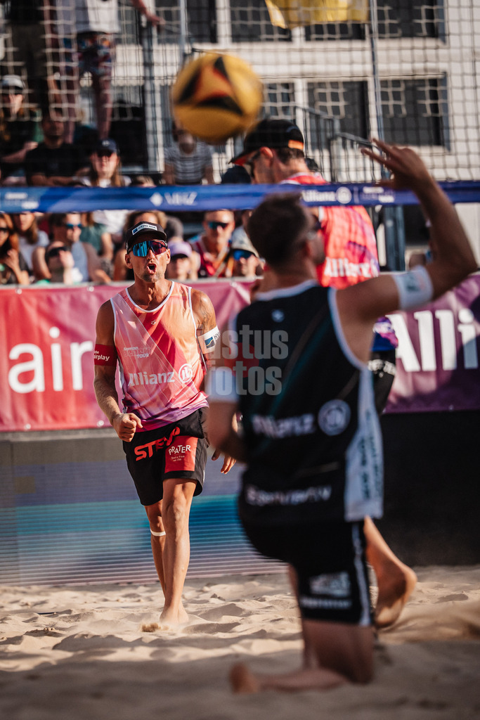 Beachvolleyball | Männer | Allianz German Beach Tour 2025 | Tourstop Berlin | 17.08.2025 | Alexander Horst jubelt