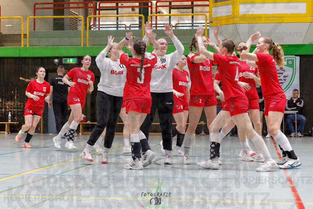 Hessenmeisterschaft wJC - Finale; HSG Kleenheim - HSG Weiterstadt/ Braunsh.Worf. | Hessenmeisterschaft wJC - Finale; HSG Kleenheim - HSG Weiterstadt/ Braunsh.Worf. am 22.03.2025 in Biedenkopf (Sporthalle Lahntalschule)Photo © 2025 - Jörg Heinrich - Realisiert mit Pictrs.com