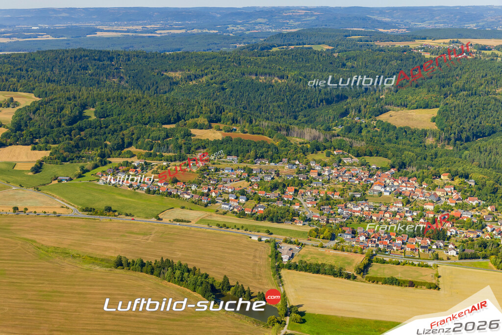 Geschenkidee Theisenort bei Küps -Die Luftbildaufnahme wurde 2025 vom UL-Flugzeug heraus erstellt ( keine Drohne ) - Hochauflösende Luftaufnahme -Nicht vergleichbar mit Google Maps oder Satelittenbilder- Die Geschenkidee !Mit Lizenz und Bildrechte bestellbar