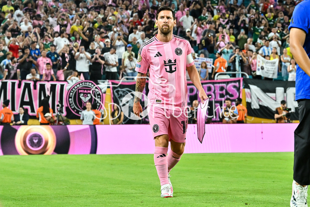 Inter Miami CF - Palmeiras Sao Paulo | im Bild Lionel MESSI (Inter Miami 10) / Einzelfoto / Freisteller / FIFA Club World Cup: Inter Miami CF - Palmeiras Sao Paulo, Hard Rock Stadium am 23.06.2025 / NOT FOR SALE IN USA