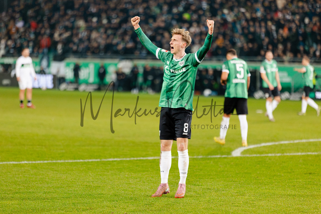 2. Bundesliga, Saison 2025/26, 15. Spieltag: SC Preußen Münster - Hannover 96 | Münster, 05.12.2025: 2. Bundesliga, 15. Spieltag, SC Preußen Münster gegen Hannover 96 im LVM-Preußenstadion in Münster. Foto: sportfotografie.ms | Markus Paletta - Realisiert mit Pictrs.com