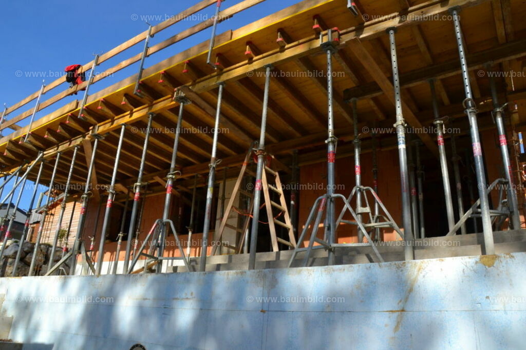 bib-lg04-betonarbeiten-0622 | Nach LV-Leistungsgruppen sortierte Detailfotos über den Bau eines Hauses. Alle Hausbau-Bilder direkt vom Urheber und Autor der Website Haus-Selber-Bauen.com