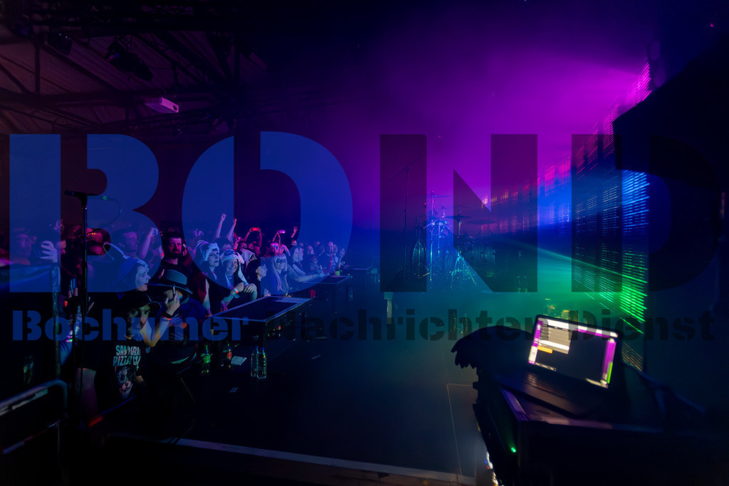 SES_SPCKOL20250501-1 | bond - Realisiert mit Pictrs.com