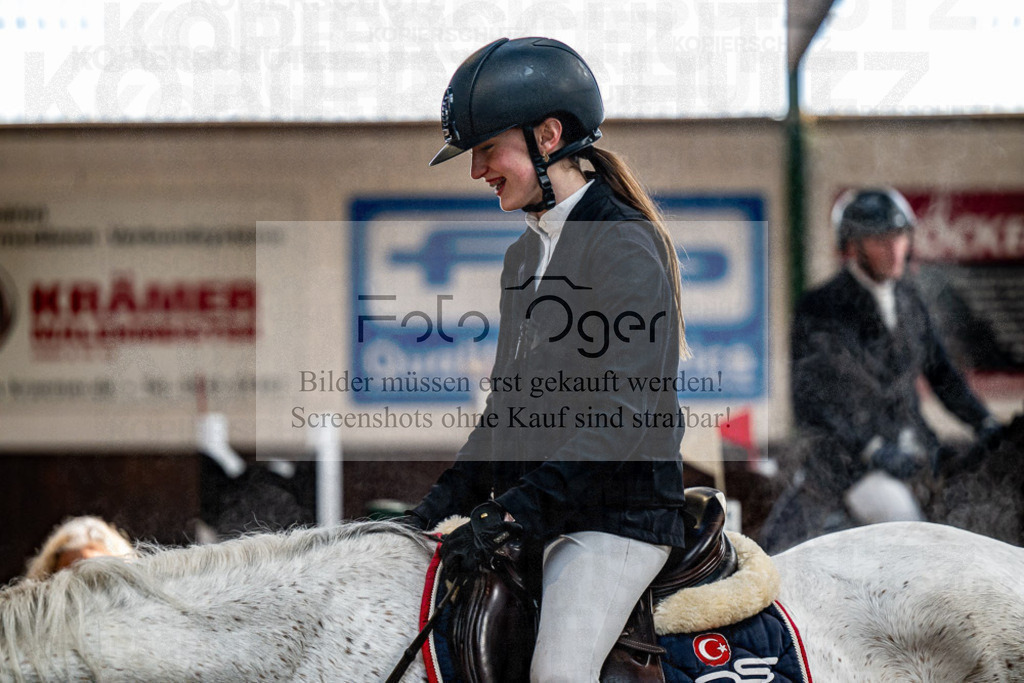 20240308-DOS_3715 | Entdecke hochwertige Reitturnierfotos von Foto Oger. Professionell, emotional und authentisch – jetzt Lieblingsmomente im Shop bestellen.Deutschlandweite Turnierfotografie. - Realisiert mit Pictrs.com
