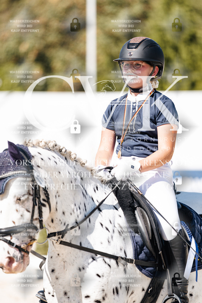 CK902934 | Turnierfotografie Pferdefotografie Trier Rheinland-Pfalz Pferdesport Reitsport Tierfotografie Sportfotografie Pferdevideo Pferdevideografie Equestrianvideography equestrianphotography  - Realisiert mit Pictrs.com