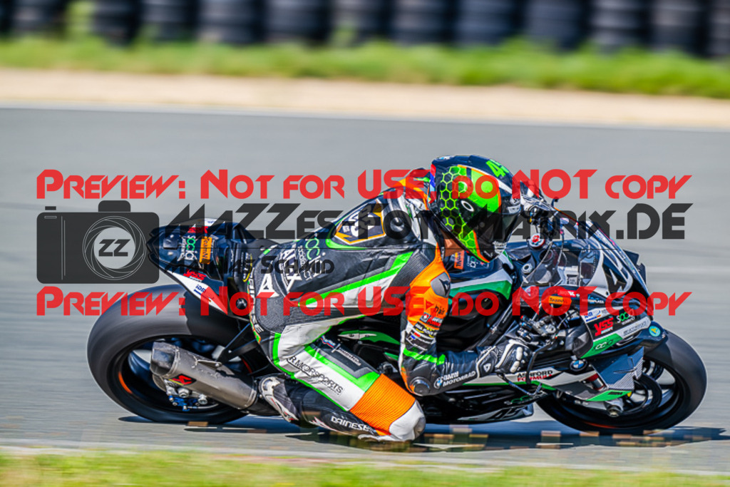 MaZZes_FotoMatrix_220722_7630 | IDM1000