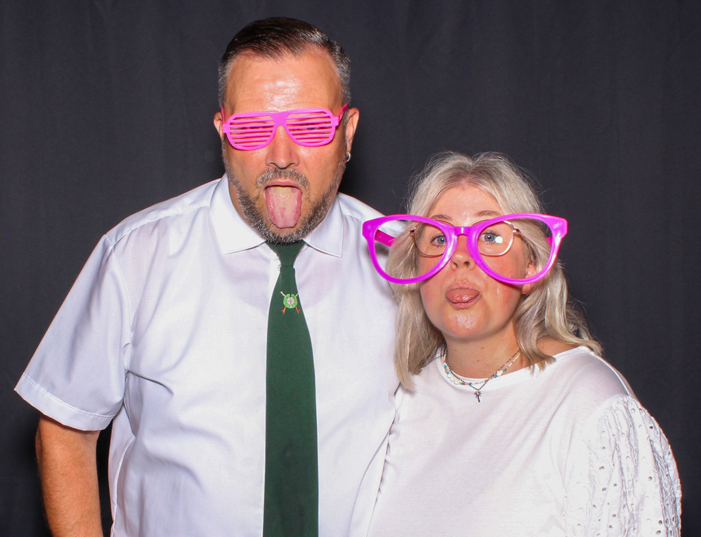 top-top.de-250628-086 | Foto, Video, Fotografie, Videografie, Fotobox, DJ, Discjockey, Musik, Musikbox, Veranstaltung, Photobooth, Amazon, Ebay, Buchtipp, Bestseller, Autor, Verlag, Buch, Wesel, Hamminkeln, NRW, Dinslaken, Rees, Drohne, Hochzeit, Party, Fotobox, Wesel, Fotograf