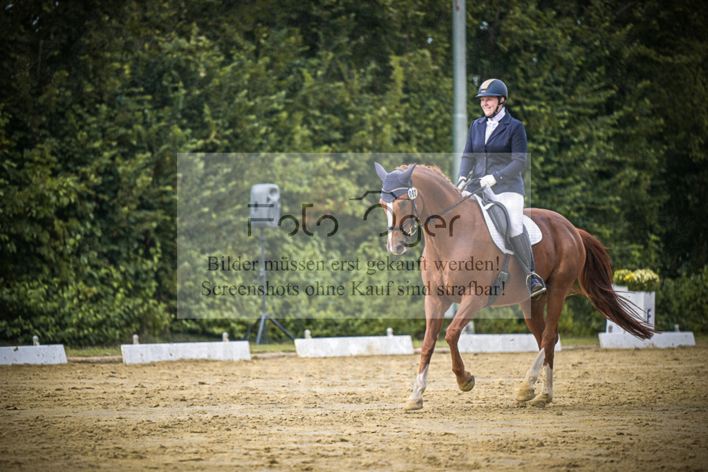 DOS_9896 | Entdecke hochwertige Reitturnierfotos von Foto Oger. Professionell, emotional und authentisch – jetzt Lieblingsmomente im Shop bestellen.Deutschlandweite Turnierfotografie. - Realisiert mit Pictrs.com