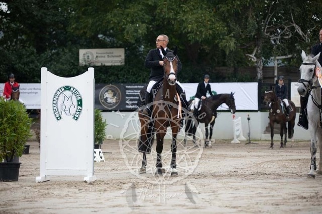 2B4A2689 | pixelfaenger - Realisiert mit Pictrs.com