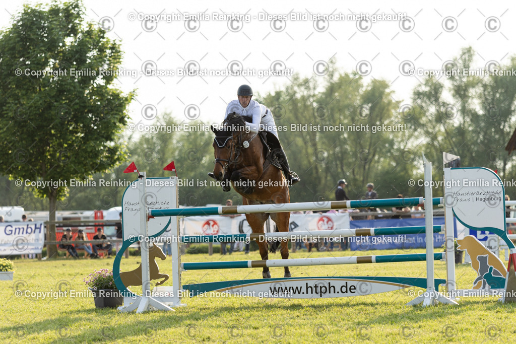 CL5A1242 | Emilia Reinking Fotografie - Realisiert mit Pictrs.com