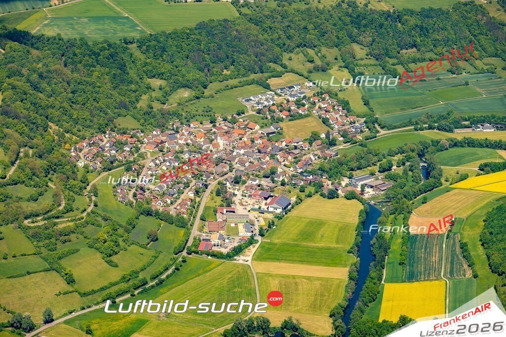 Schrägluftbild  Enslingen  Untermünkheim - Das Luftbild wurde 2025 vom UL-Flugzeug heraus erstellt ( keine Drohne ) - Hochauflösende Luftaufnahme -Nicht vergleichbar mit Google Maps oder Satelittenbilder- Die Geschenkidee !Mit Lizenz und Bildrechte bestellbar