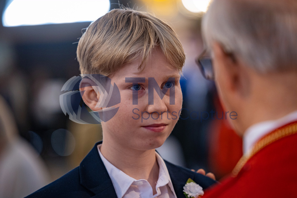 RR5M6620 | Firmung Klagenfurt-Dom 19.05.2024 8 Uhr