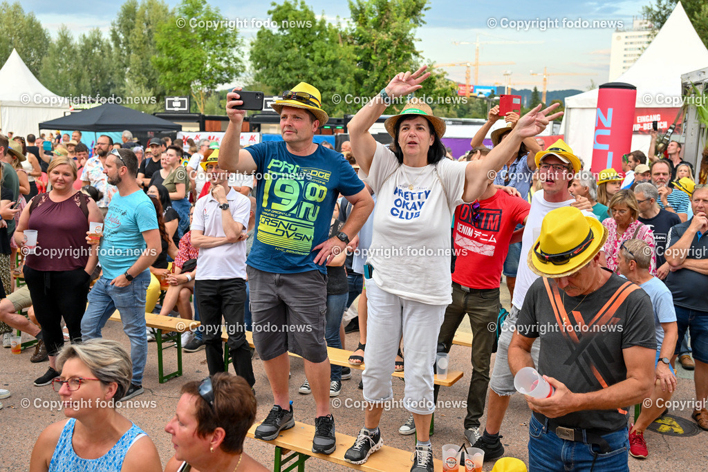 Linzer Kronefest 2023_ 18.08.2023-47 | 18.08.2023, Linzer Kronefest 2023, AUT, im Bild Linzer Kronefest 2023, 

Menschen, Fans, Besucher, Masse, Stimmung, Party