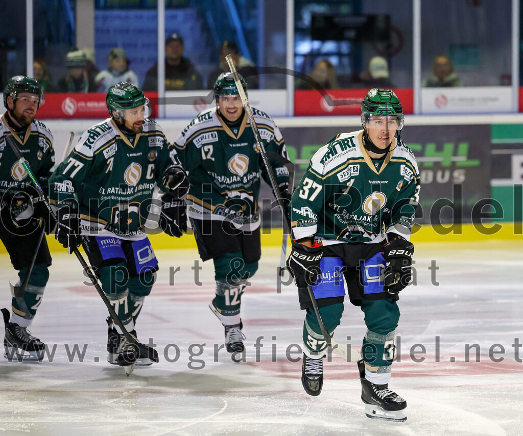 2025-09-14_085_TSV_Erding_gegen_EC_Peiting | Erding, Deutschland, 14.09.2025:Eishockey, Oberliga Süd 2025 / 2026, Testspiel, TSV Erding gegen EC Peiting, Endergebnis: 2:3Foto: Christian Riedel / fotografie-riedel.net