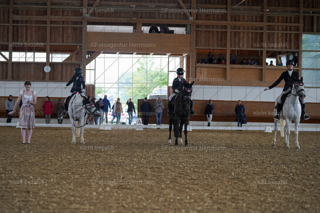 FAH09419 | Turnierbilder, Reitsportfotos, LAPO, Landesponyturnier, Turnierfotografen Bayern
