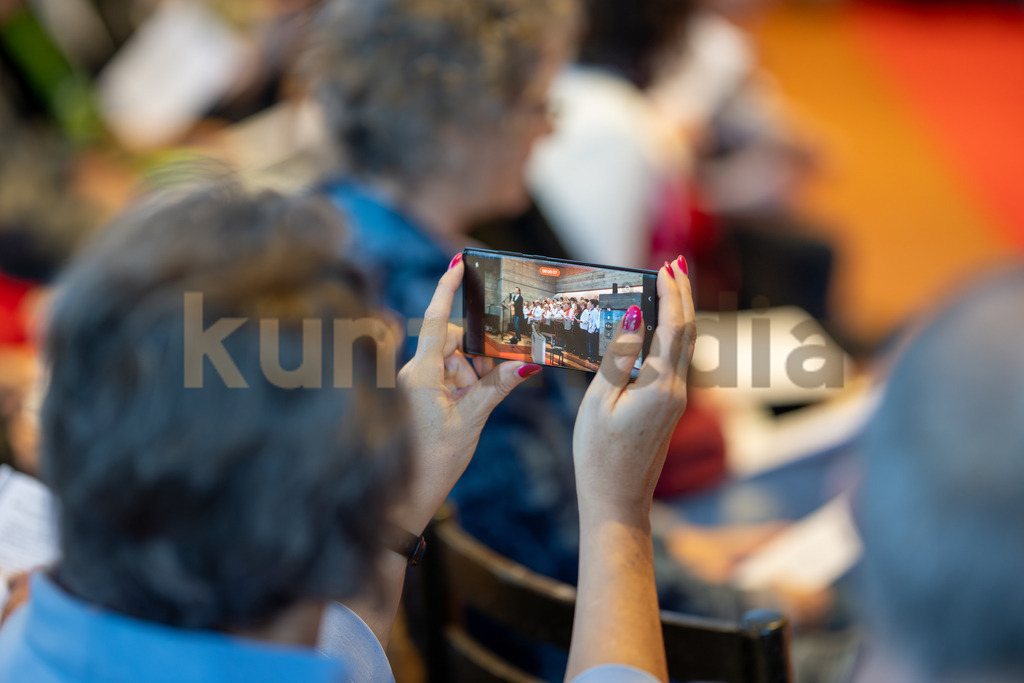 024_Weihnachts-Singen mit Bo Katzman und dem Feelgood-Chor_kunzmedia.ch | OnlineShop für Bilder kunzmedia.ch