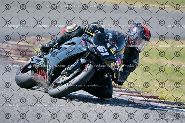 25bt04-0272 | markuskiefer.com - Realisiert mit Pictrs.com