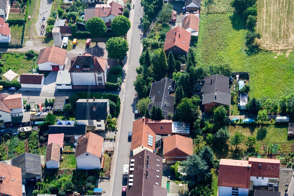 Luftbild: Hahnenbachstr im Ortsteil Gräfenhausen in Annweiler im Bundesland Rheinland-Pfalz in Deutschland. Foto: IMG_12065.jpg vom 31.07.2008 durch Werner Riehm/FLY-FOTO.de