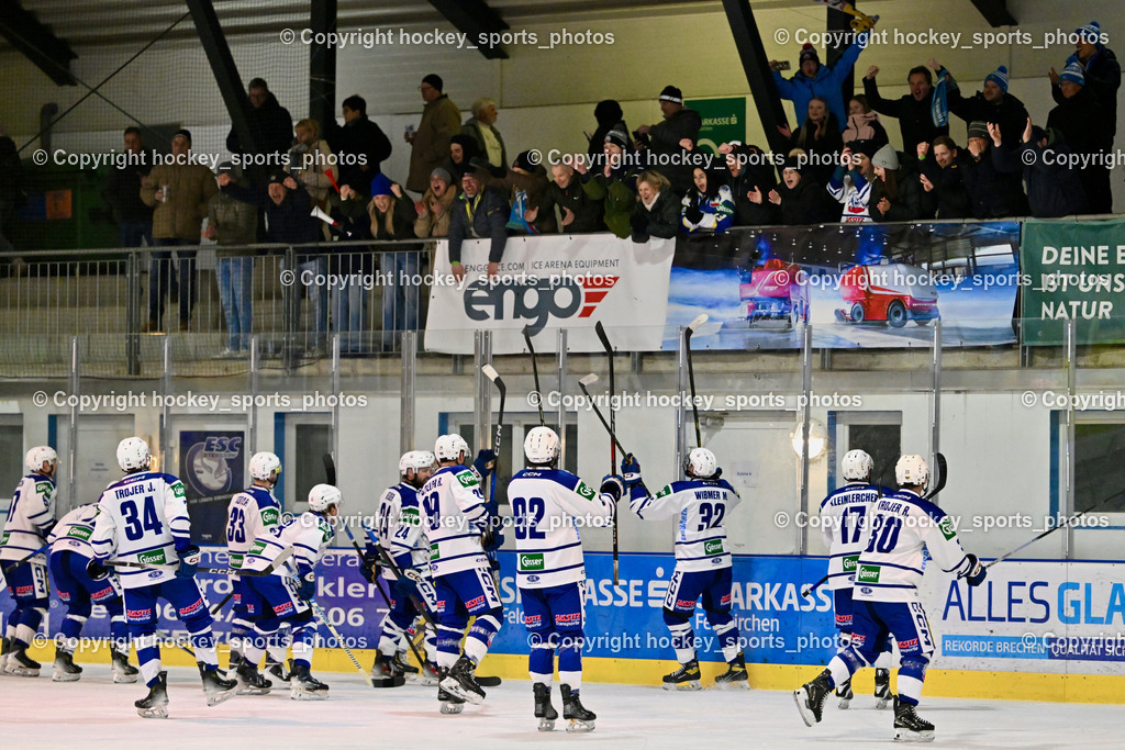 ESC Sparkasse STEINDORF vs. UECR Huben | Jubel UECR Huben Mannschaft mit Fans, ESC Sparkasse STEINDORF vs. UECR Huben, ESC Sparkasse STEINDORF vs. UECR Huben am 30.01.2026 in Steindorf (Ossiachersee Halle), Austria, (Photo by Bernd Stefan)