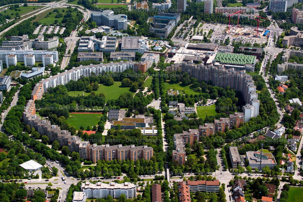 3804205 | Wohnanlage um den Theodor- Heuss-Platz, Neuperlach, München
