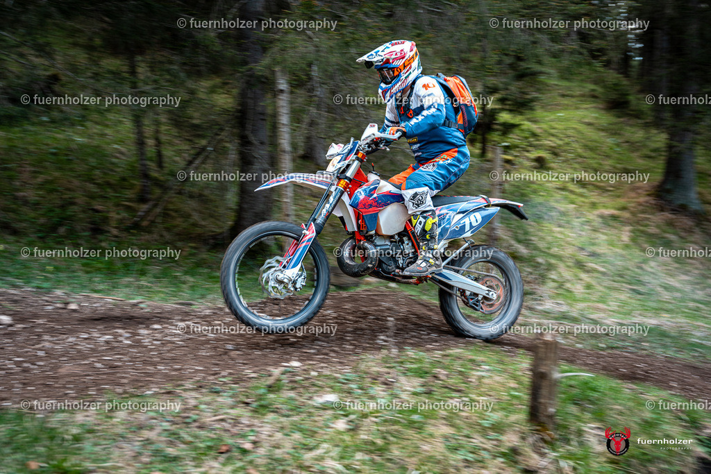 fuernholzer_250501-C1-781 | Fotografische Impressionen von der Red Stag Enduro Extreme by fuernholzer-photography.com. Endurosport in Österreich fotografisch festgehalten von fuernholzer. Auftragsfotografie für Private, Gewerbefotos und Industriefotografie. Eventfotografie, Sportfotografie und Motorsportfotografie. Anbieter von Fotoworkshops, Fototraining, fotografischen Vorträgen und Fotoseminaren.