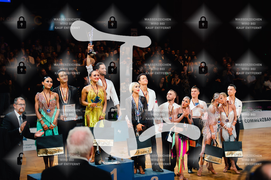 GOC 2025 - WDSF GrandSlam Latin Siegerehrung-2025-08-23-6305 | Webshop for digital downloads and prints of dance sport, event & show photographer Julian Link - Realisiert mit Pictrs.com