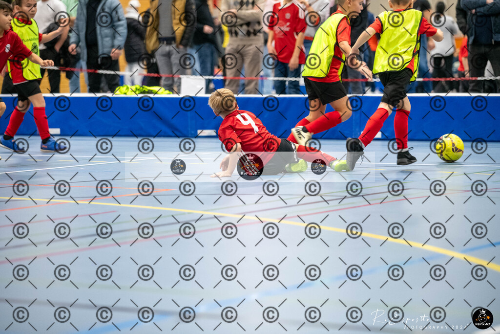 20241124_FCR-Hallenturnier-F1_2_035 | Sport und Naturfotografie von Roberto Esposito zeigt echte Momente Bewegung und die Schönheit der Natur. Ausdrucksstarke Bilder schaffen Emotionen.