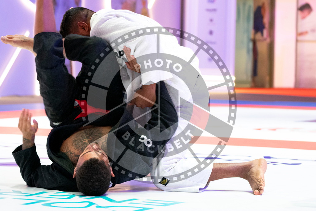 20231106PBB1681 | Fighters compete during the AJP World Master Championship in the Mubadala Arena in Abu Dhabi, Arab United Emirates, on November 6, 2023.