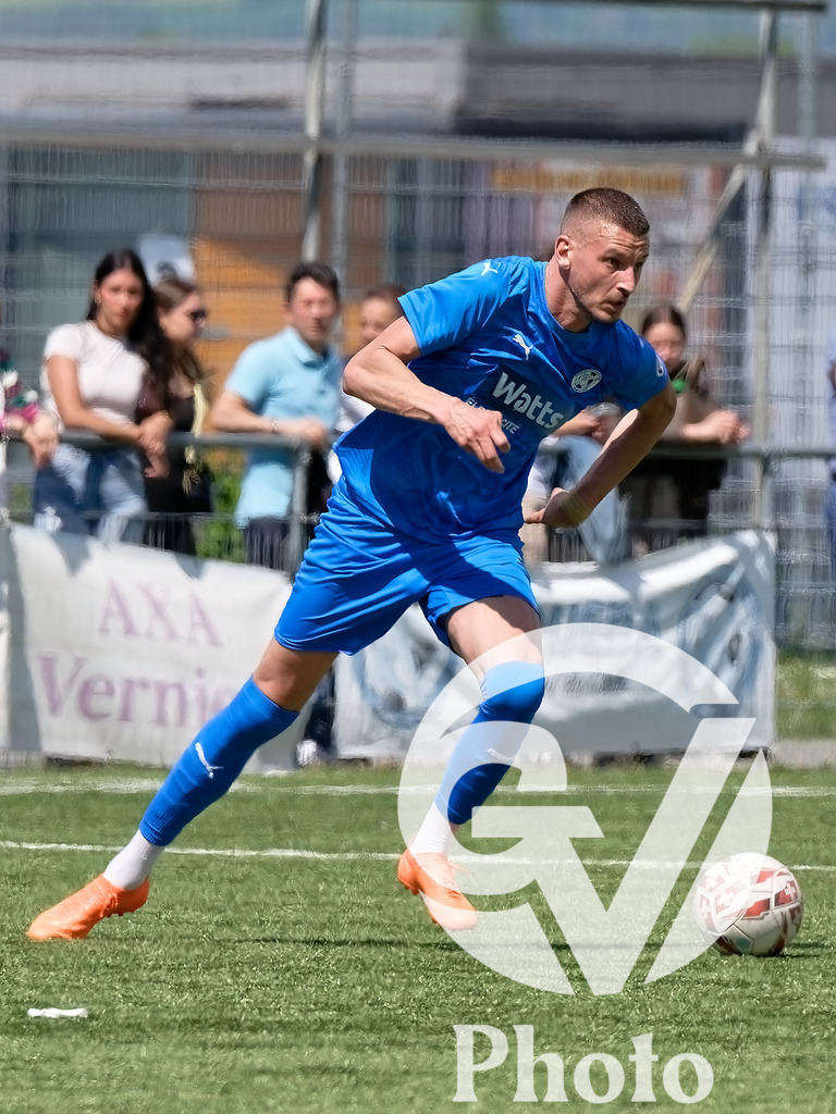 FC Vernier  v UGS FC  - 2eme ligue inter  | Geneva, Switzerland - April 19 : during the 2eme ligue inter  match between FC Vernier  and UGS FC  at Stade de Vernier on April 19 , 2026 in Geneva, Switzerland.