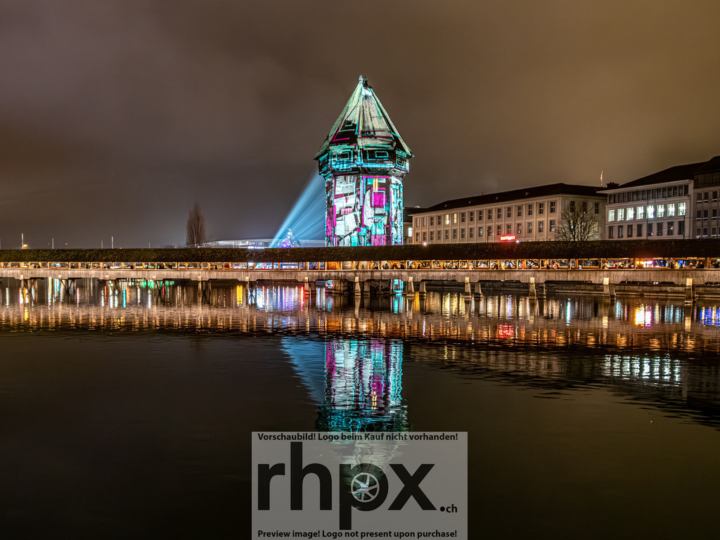 Lilu Lichtvestival 2026 | Stimmungsvolle Fotokunst aus Luzern. Erlebe den Pilatus, den See und die Stadt Luzern in exklusiven Aufnahmen in der Fotogalerie & Shop. - Realisiert mit Pictrs.com