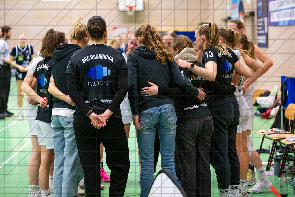 2. DBBL Nord 25/26 | Spieltag 02 | BBC Osnabrück vs. AstroLadies Bochum | 25.01.26: 2. DBBL Nord 25/26 | Spieltag 02 | BBC Osnabrück vs. AstroLadies Bochum / Osnabrück / Deutschland  //   CREDIT:www.bullenfotos.de, Martin König, Hörner Weg 40, D-49078 Osnabrück, +4917663732967 // Nutzung und Weitergabe nur zu den vereinbarten Zwecken. Presseanfragen an Ersteller. Alle Rechte beim Ersteller. Honorierung nach MFM. - Realisiert mit Pictrs.com