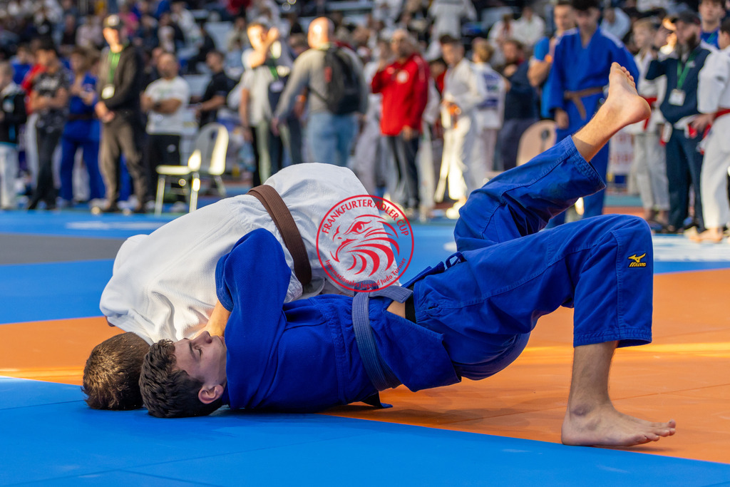 Internationaler Adler Cup 2024 | Foto vom Internationalen Adler Cup Judo Turnier im Sport- und Freizeitzentrum Kalbach im Oktober 2024 - Realisiert mit Pictrs.com