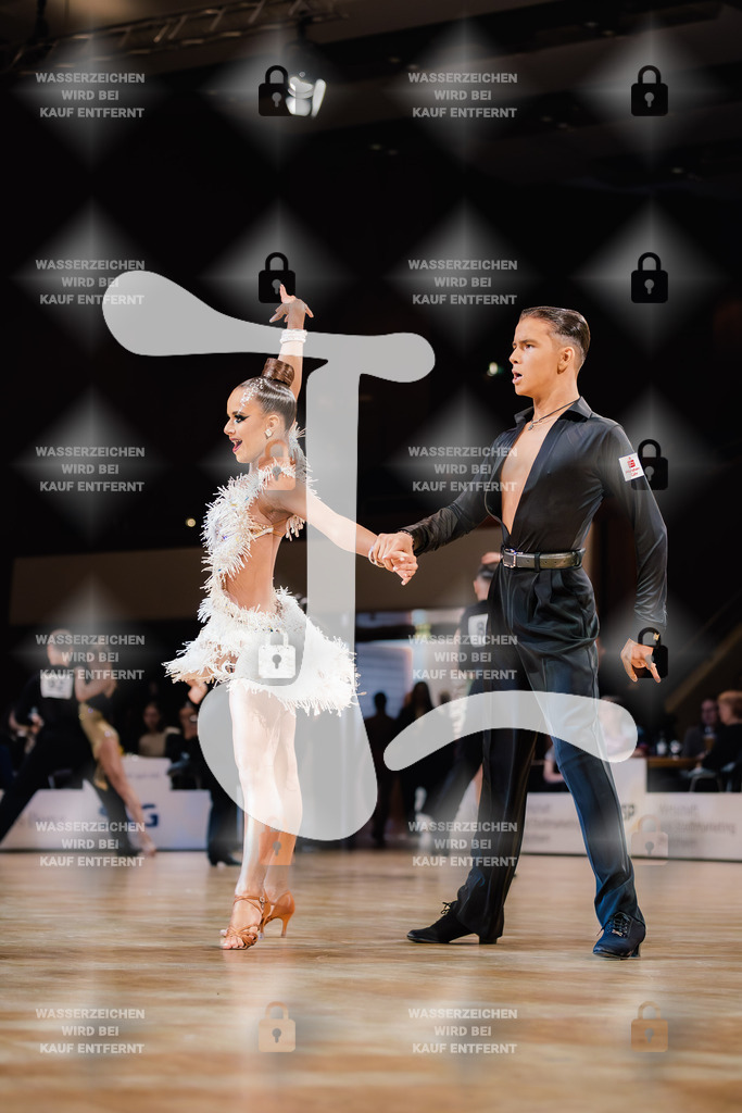 Goldstadtpokal 2025 - WDSF Open Latin Youth 2nd (72) Ivan Smekalkin _ Yeva Liermontova (Schwarz Weiß Club Pforzheim)-2025-01-25-8619 | Webshop for digital downloads and prints of dance sport, event & show photographer Julian Link - Realisiert mit Pictrs.com