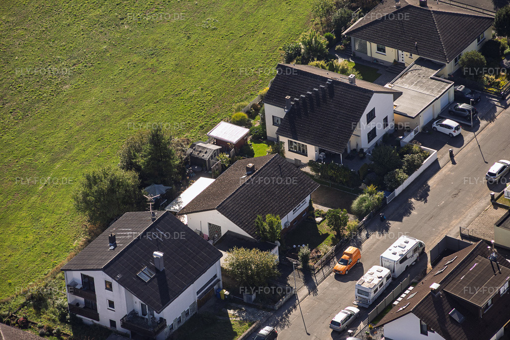 Luftbild: Ortsansicht im Ortsteil Sickenhofen in Babenhausen im Bundesland Hessen in Deutschland. – Foto: IMG_159075.jpg vom 22.09.2026 durch Werner Riehm/FLY-FOTO.de – Auflösung des Originals: 6000 x 4000 px