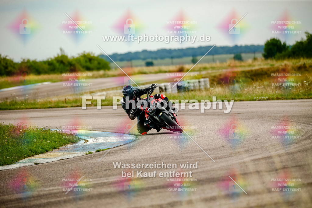 Chambley Juli-2150 | Hier findet Ihr Bilder von Touristenfahrten auf der Nürburgring Nordschleife oder von anderen Veranstaltungen die ich besucht habe. Viel Spass beim Durch Schauen 