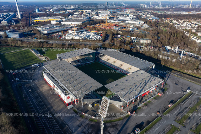 Essen241260059RWE-StadionAnDerHaffenstrasse | Luftbild, Fußballstadion an der Hafenstraße des Clubs Rot-Weiss Essen,3. Bundesliga , Essen-Borbeck, Tribünen, ,Essen, Ruhrgebiet, Nordrhein-Westfalen, Deutschland Copyright: Blossey Mantler
