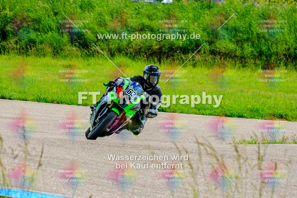 MotoTeam-0354 | Hier findet Ihr Bilder von Touristenfahrten auf der Nürburgring Nordschleife oder von anderen Veranstaltungen die ich besucht habe. Viel Spass beim Durch Schauen 