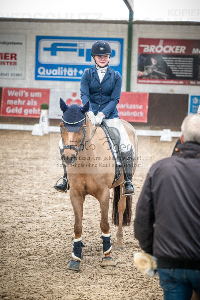 DOS_0002 | Entdecke hochwertige Reitturnierfotos von Foto Oger. Professionell, emotional und authentisch – jetzt Lieblingsmomente im Shop bestellen.Deutschlandweite Turnierfotografie. - Realisiert mit Pictrs.com