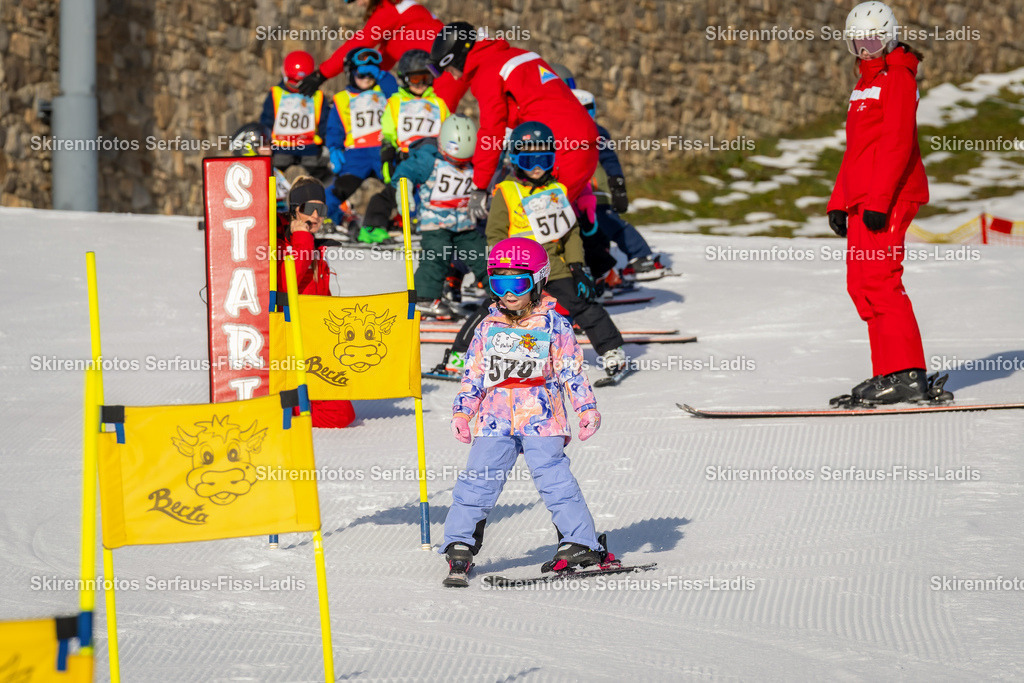 SRF_12.12.2025 0149 | SRF_12.12.2025 0149 - Realisiert mit Pictrs.com