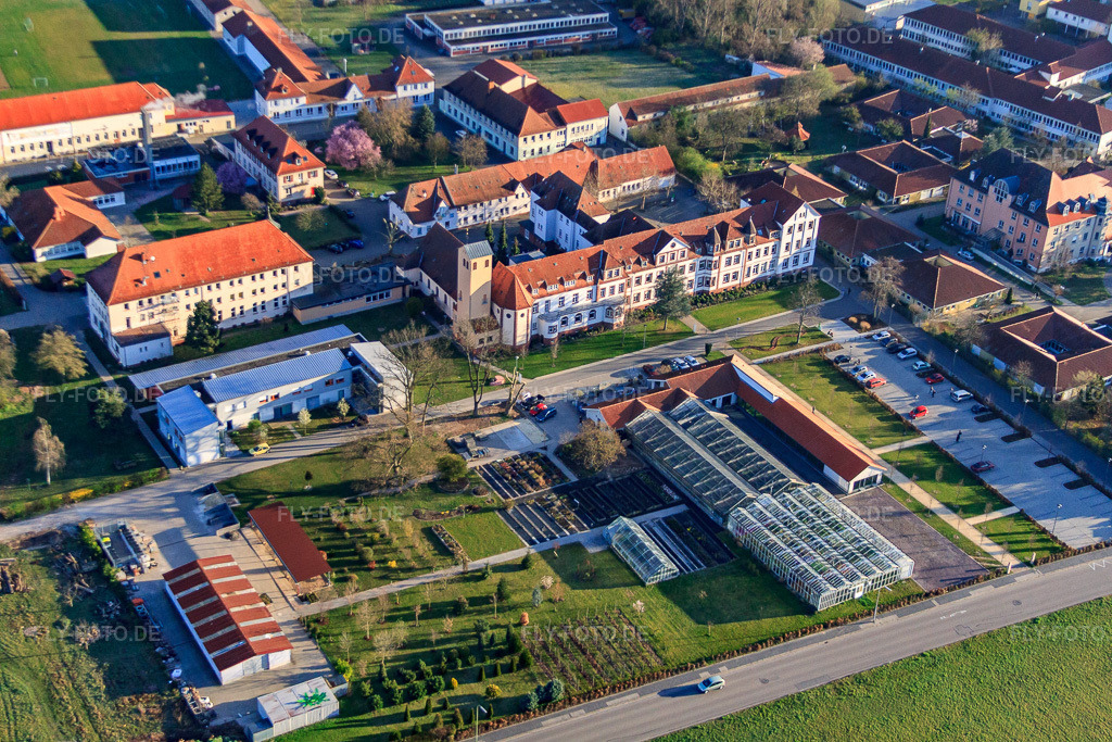 Luftbild: Caritas-Förderzentrum St. Laurentius und Paulus in Landau in der Pfalz im Bundesland Rheinland-Pfalz in Deutschland. Foto: IMG_63207.jpg vom 20.03.2014 durch Werner Riehm/FLY-FOTO.deCaritas Förderzentrum St. Laurentius und Paulus | Caritas Speyer