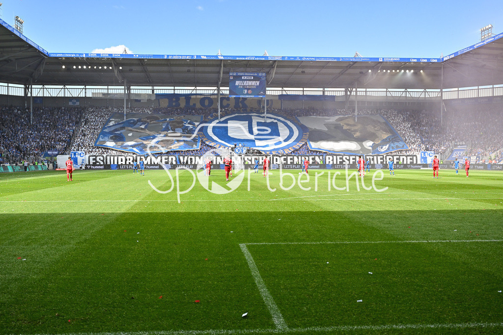 1. FC Magdeburg - Fortuna Düsseldorf | Die Fans der Hausherren haben zu Spielbeginn eine Choreographie vorbereitet / Ultras / Choreo / 2. Bundesliga: 1. FC Magdeburg - Fortuna Duesseldorf, Avnet-Arena am 18.05.2025 / DFL REGULATIONS PROHIBIT ANY USE OF PHOTOGRAPHS AS IMAGE SEQUENCES AND/OR QUASI-VIDEO
