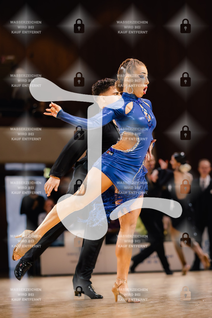 Goldstadtpokal 2025 - WDSF World Open Latin 31st (44) Francisco Pedrosa _ Tabea Klemm (Schwarz Weiß Club Pforzheim)-2025-01-25-6532 | Webshop for digital downloads and prints of dance sport, event & show photographer Julian Link - Realisiert mit Pictrs.com