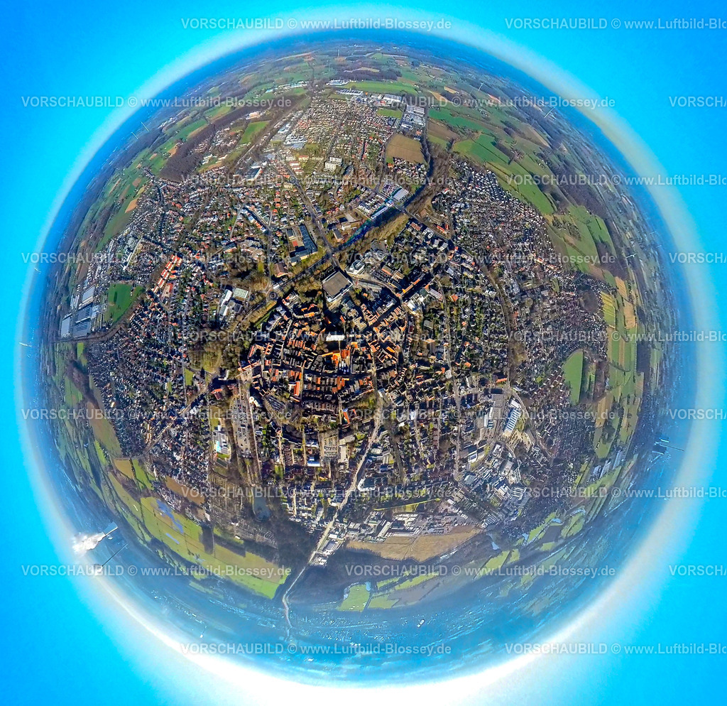 Werne230290005_Werne-Mitte | Luftbild, City Stadtansicht, Werne Mitte mit Stadtverwaltung, Erdkugel, Fisheye Aufnahme, Fischaugen Aufnahme, 360 Grad Aufnahme, Übersicht, Fischaugenbild, Werne, Ruhrgebiet, Nordrhein-Westfalen, Deutschland