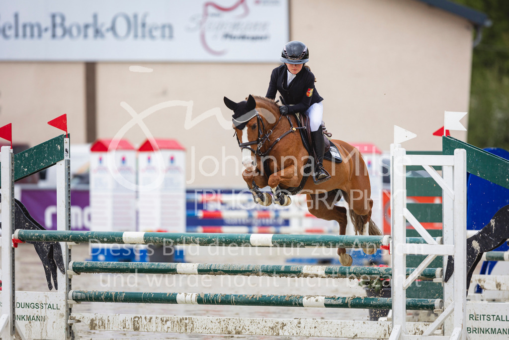 240426_Olfen-Vinnum_PonyTrophy-171 | Deine schönsten Turniermomente als professionelle Fotos! Entdecke hochwertige Pferdesport-Fotografie im Online-Shop. Jetzt Fotos finden & bestellen!
