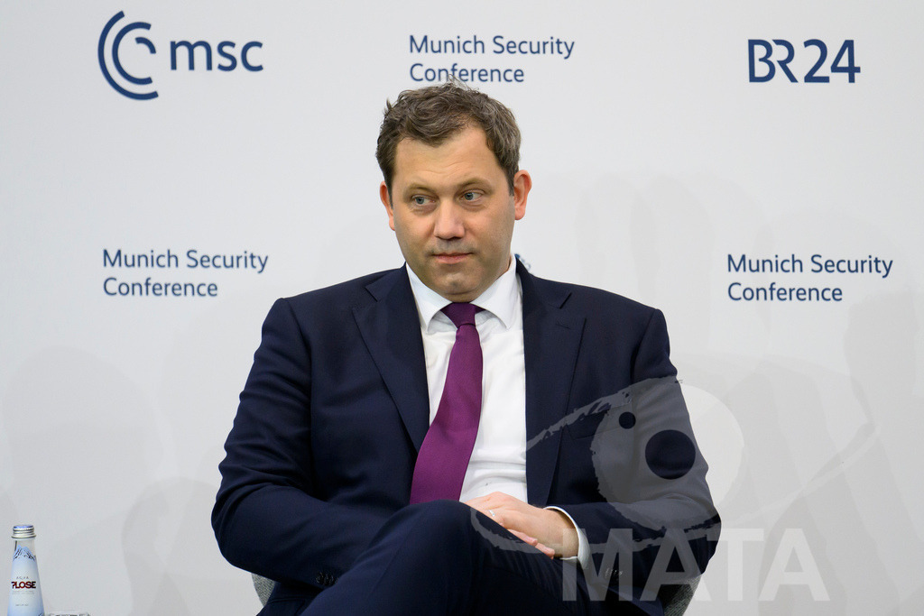 _DWA5736 | MATA IndoCon - Realisiert mit Pictrs.com