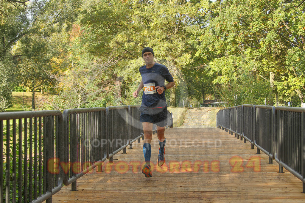 231015_1029_EV4_1550 | Sportfotografie im Rhein-Sieg Kreis, Köln, Bonn, NRW, Rheinland Pfalz, Hessen, etc. Unser Tätigkeitsfeld umfasst den Laufsport vom Volkslauf über den Marathon, Duathlon, Triathon bis zum Ultralauf wie Kölnpfad Ultra oder Schindertrail.
