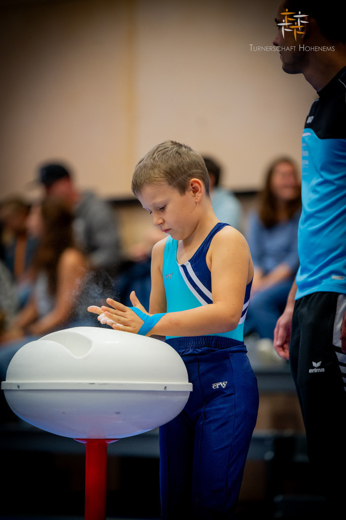 Promo-455 | "Fussifoto.com – Ihr Ansprechpartner für hochwertige Fotografie! Entdecken Sie kreative Bilder und professionelle Dienstleistungen. Kontaktieren Sie uns für Ihre Projekte!"