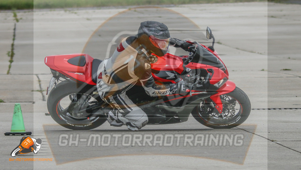 IMG_2860 | gh-motorradtraining-foto.de - Realisiert mit Pictrs.com
