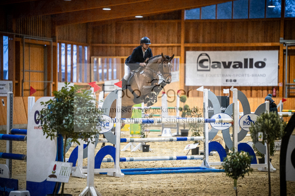 DOS_2813 | Entdecke hochwertige Reitturnierfotos von Foto Oger. Professionell, emotional und authentisch – jetzt Lieblingsmomente im Shop bestellen.Deutschlandweite Turnierfotografie. - Realisiert mit Pictrs.com